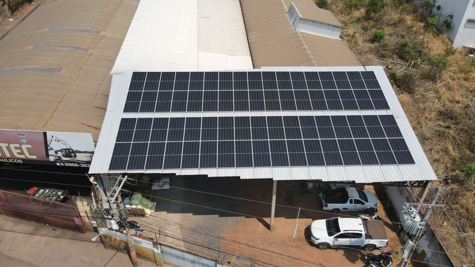 Sistema fotovoltaico em cobertura industrial