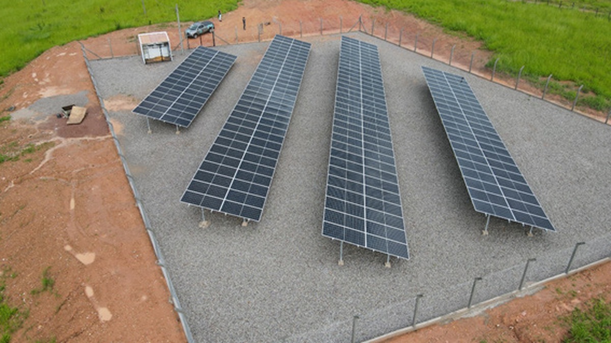 Usina de energia solar em propriedade rural